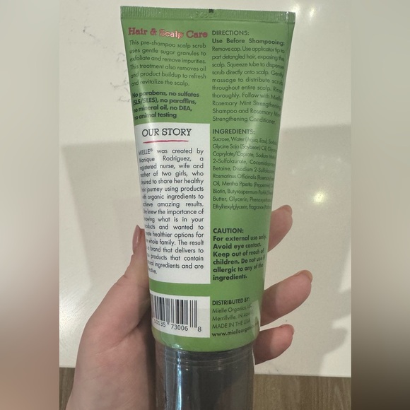 Mielle rosemary mint clarifying sugar scalp scrub - Picture 3 of 3